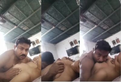 Chalti Car Mai Dabaya Girlfriend K Boobs